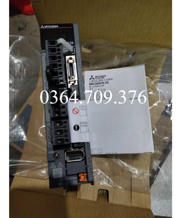 Mitsubishi Bộ Điều Khiển Servo MR-J4-20A HG-KR23B 20B