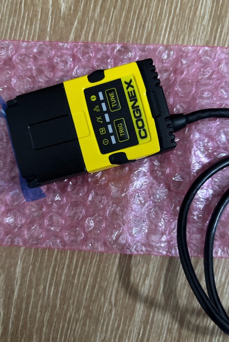 Máy đọc mã vạch Cognex DMR-152Q-MAX