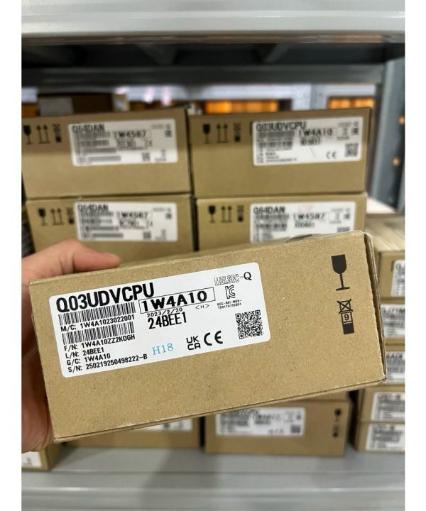 Bộ lập trình PLC Mitsubishi Q03UDVCPU Q04UDV Q13UDV Q26UDV Q06UDVCPU New