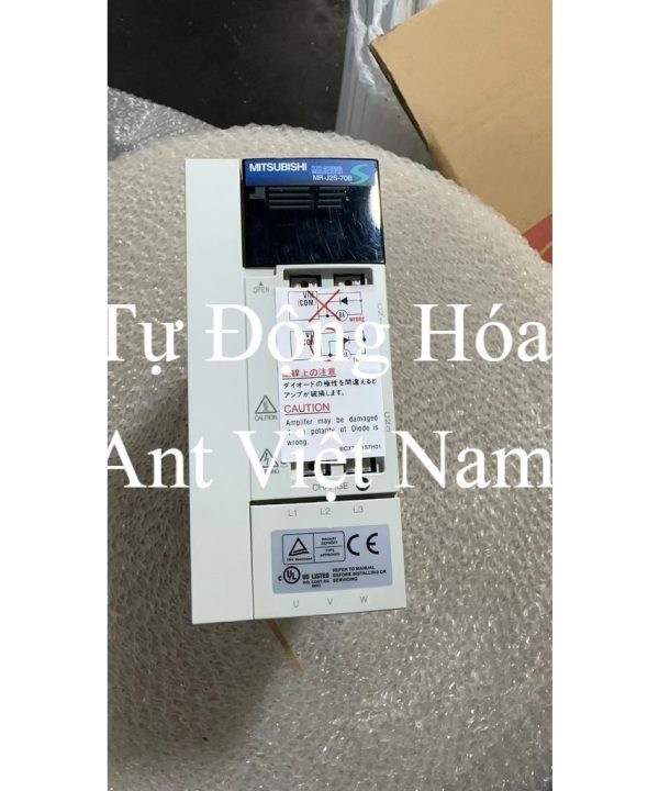 Mitsubishi Servo Drive MR-J2S-70B MR-J2S-70B-PY096 New