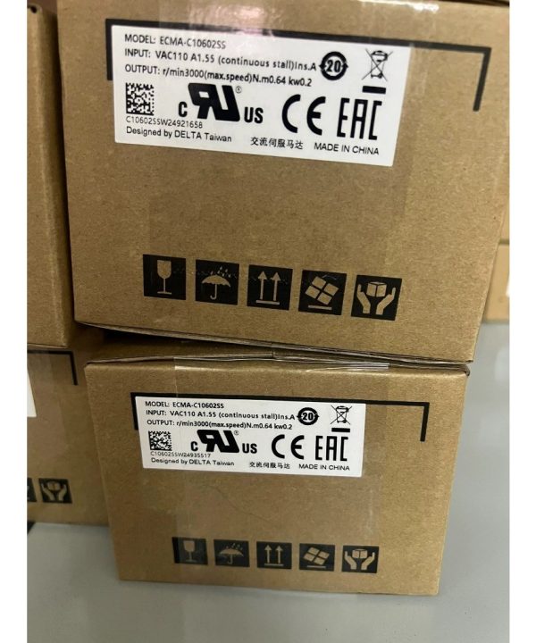 Động cơ servo Delta ECMA-C20602-C10604-0807RS-C1101020-E21310-E11315-E21320RS/SS New