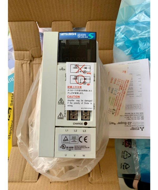 Bộ điều khiển servo Mitsubishi MR-J2S-10A 20CP 40A 350B 70A 100A 200CP 500 60B 40B 700B New