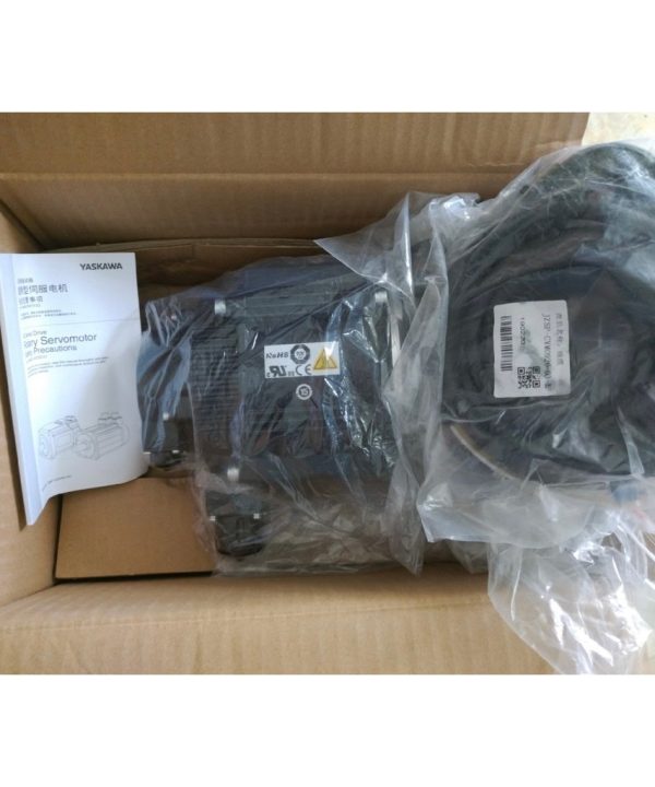 Yaskawa 1.3kw Động Cơ SGMGV-13ADC61 Hoàn Toàn Mới